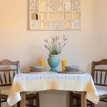 Sebastian's - Agios Gordios Hotel