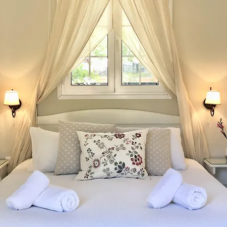 Hotel Sebastian's - Agios Gordios 4*