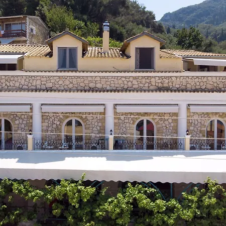 Sebastian's Family And Taverna - Agios Gordios 4*