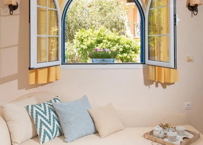 Sebastian's - Agios Gordios 4*