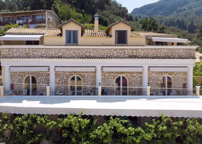 Sebastian's - Agios Gordios 4*